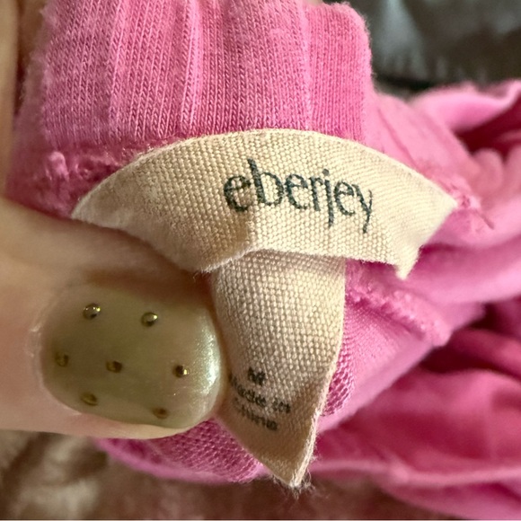 Eberjay Gisele TENCEL™ Modal Short Sleeve Top & Cropped Capri Pants PJ Set - Picture 10 of 10